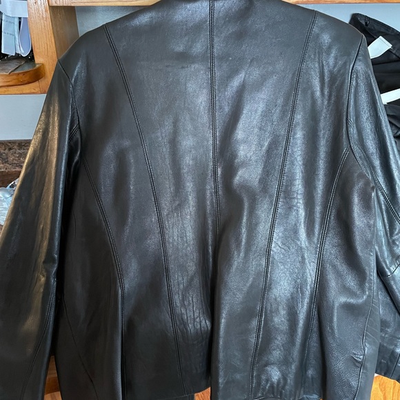 Woman’s Leather Jacket - Picture 3 of 3